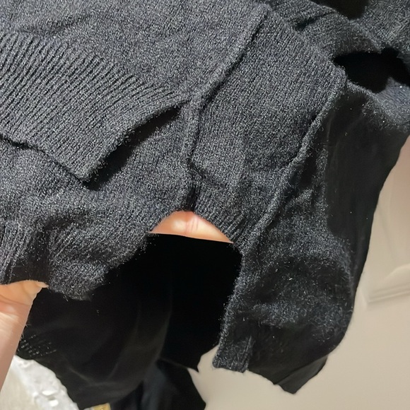 Cashmere sweater - Picture 5 of 12